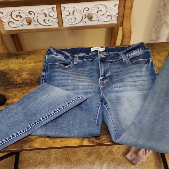 Maurices Women's Straight Leg Blue Jeans - Picture 1 of 7